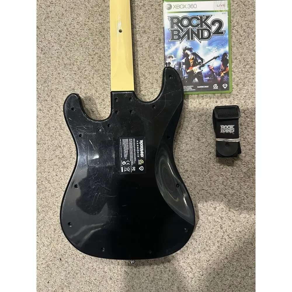 Rock Band Fender Stratocaster XBOX 360 Wireless Guitar Bundle Rockband Beatles